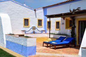 Quarto Superior com Vista Parcial Mar